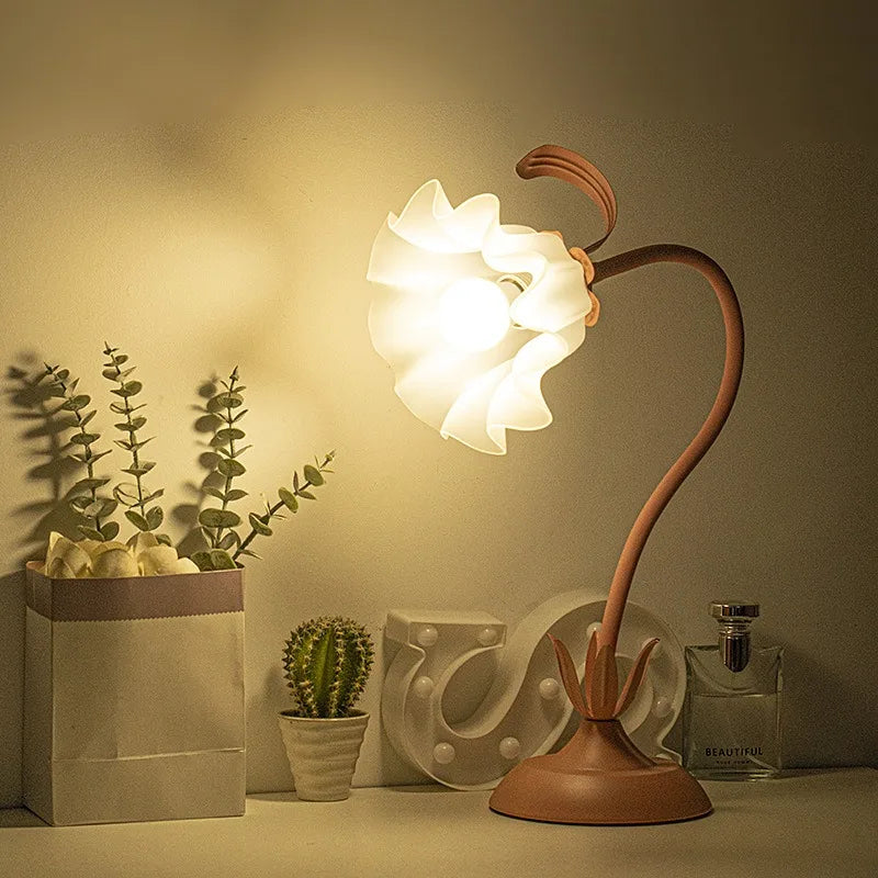 FloraBloom Lamp