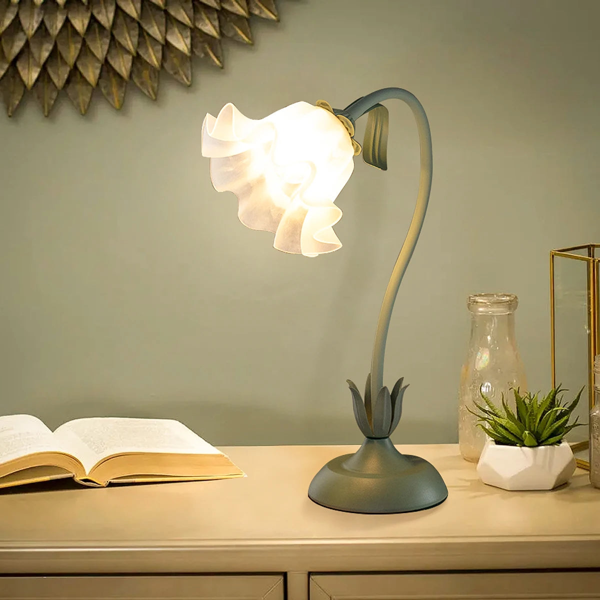 FloraBloom Lamp