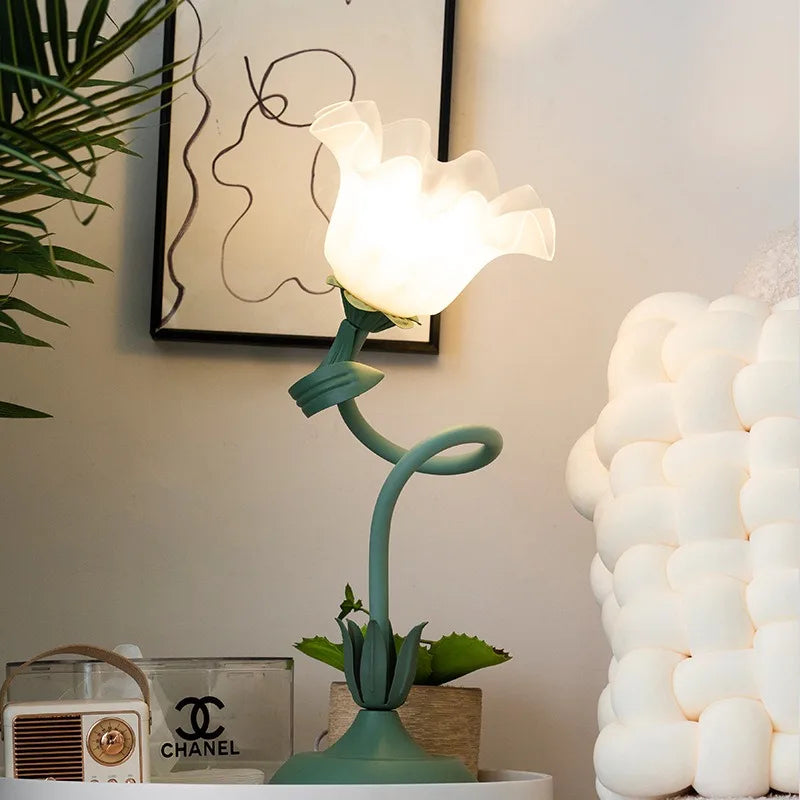 FloraBloom Lamp