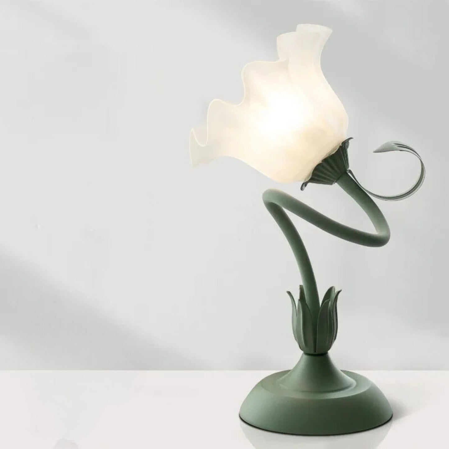 FloraBloom Lamp