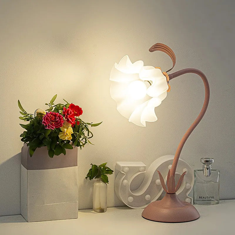 FloraBloom Lamp